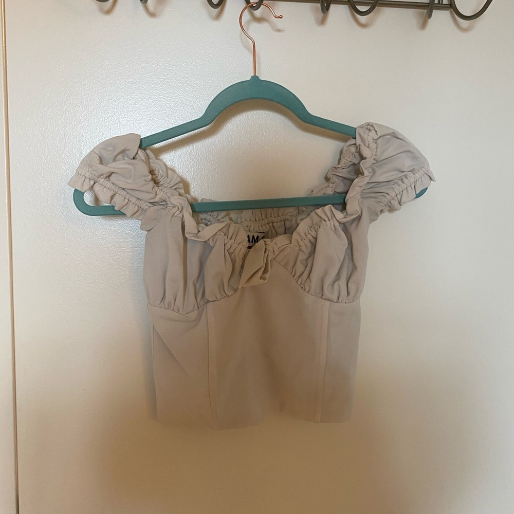 I am Gia Naomi top size xs